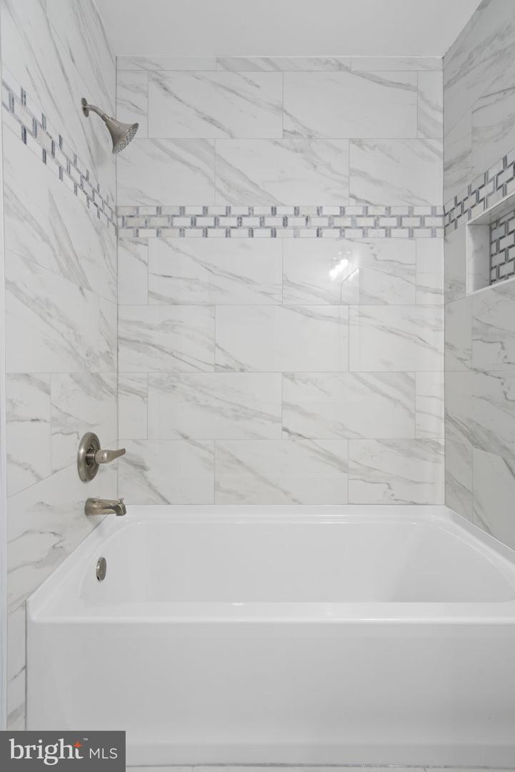 4542 GARBO CT, ANNANDALE, Virginia 22003, 4 Bedrooms Bedrooms, ,3 BathroomsBathrooms,Residential,For sale,4542 GARBO CT,VAFX2225648 MLS # VAFX2225648