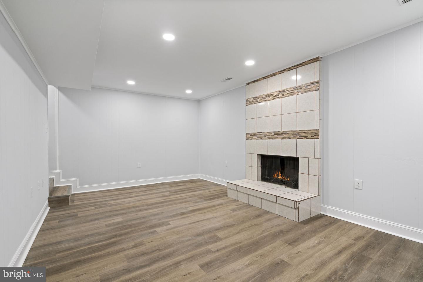 4542 GARBO CT, ANNANDALE, Virginia 22003, 4 Bedrooms Bedrooms, ,3 BathroomsBathrooms,Residential,For sale,4542 GARBO CT,VAFX2225648 MLS # VAFX2225648