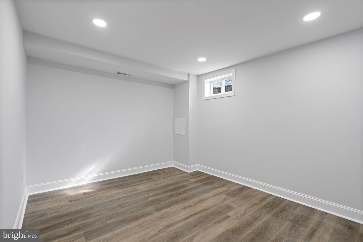 4542 GARBO CT, ANNANDALE, Virginia 22003, 4 Bedrooms Bedrooms, ,3 BathroomsBathrooms,Residential,For sale,4542 GARBO CT,VAFX2225648 MLS # VAFX2225648