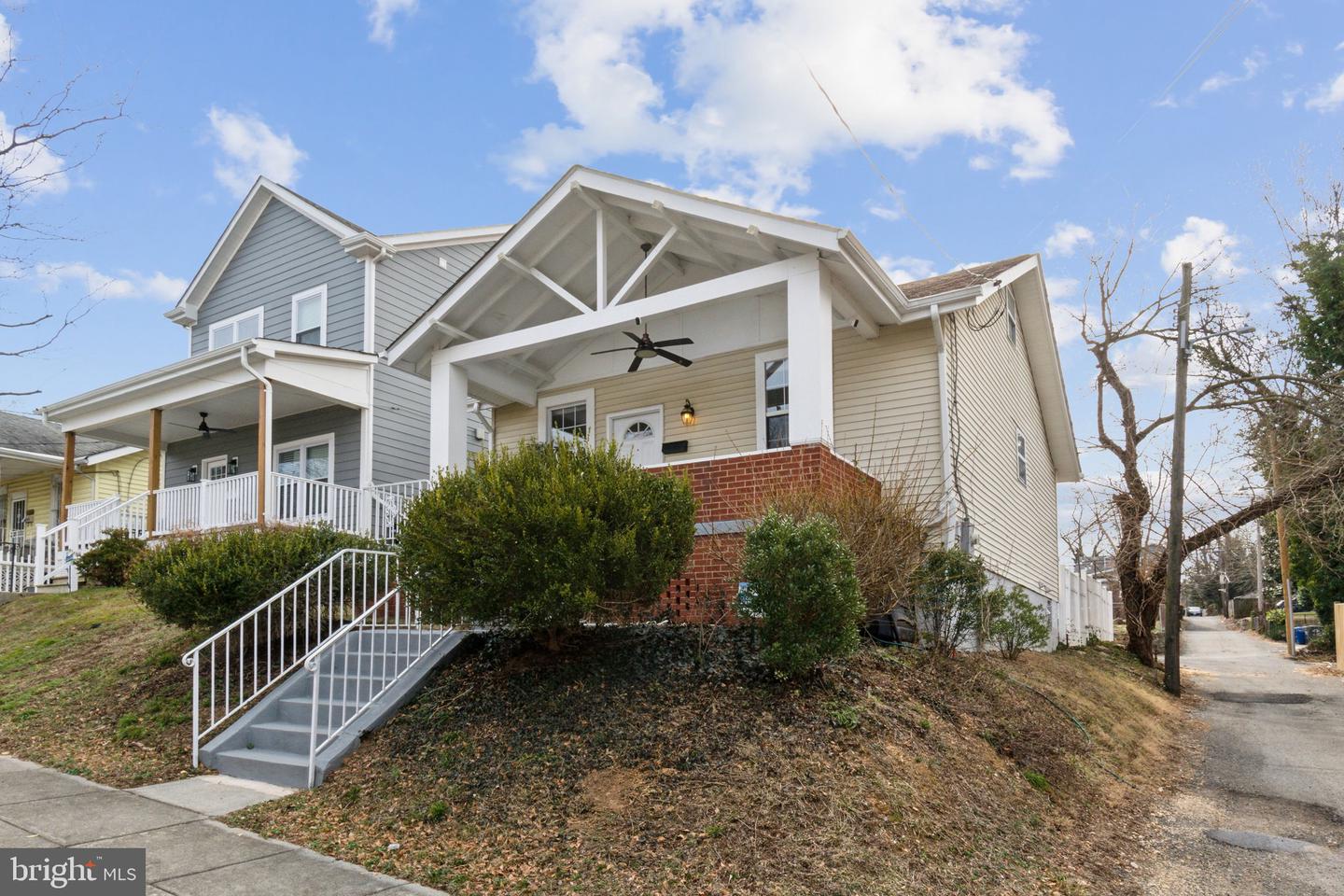 2511 PALMER PL SE, WASHINGTON, District Of Columbia 20020, 3 Bedrooms Bedrooms, ,2 BathroomsBathrooms,Residential,For sale,2511 PALMER PL SE,DCDC2188500 MLS # DCDC2188500