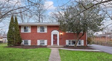 804 GRANT ST, HERNDON, Virginia 20170, 3 Bedrooms Bedrooms, ,2 BathroomsBathrooms,Residential,For sale,804 GRANT ST,VAFX2226140 MLS # VAFX2226140