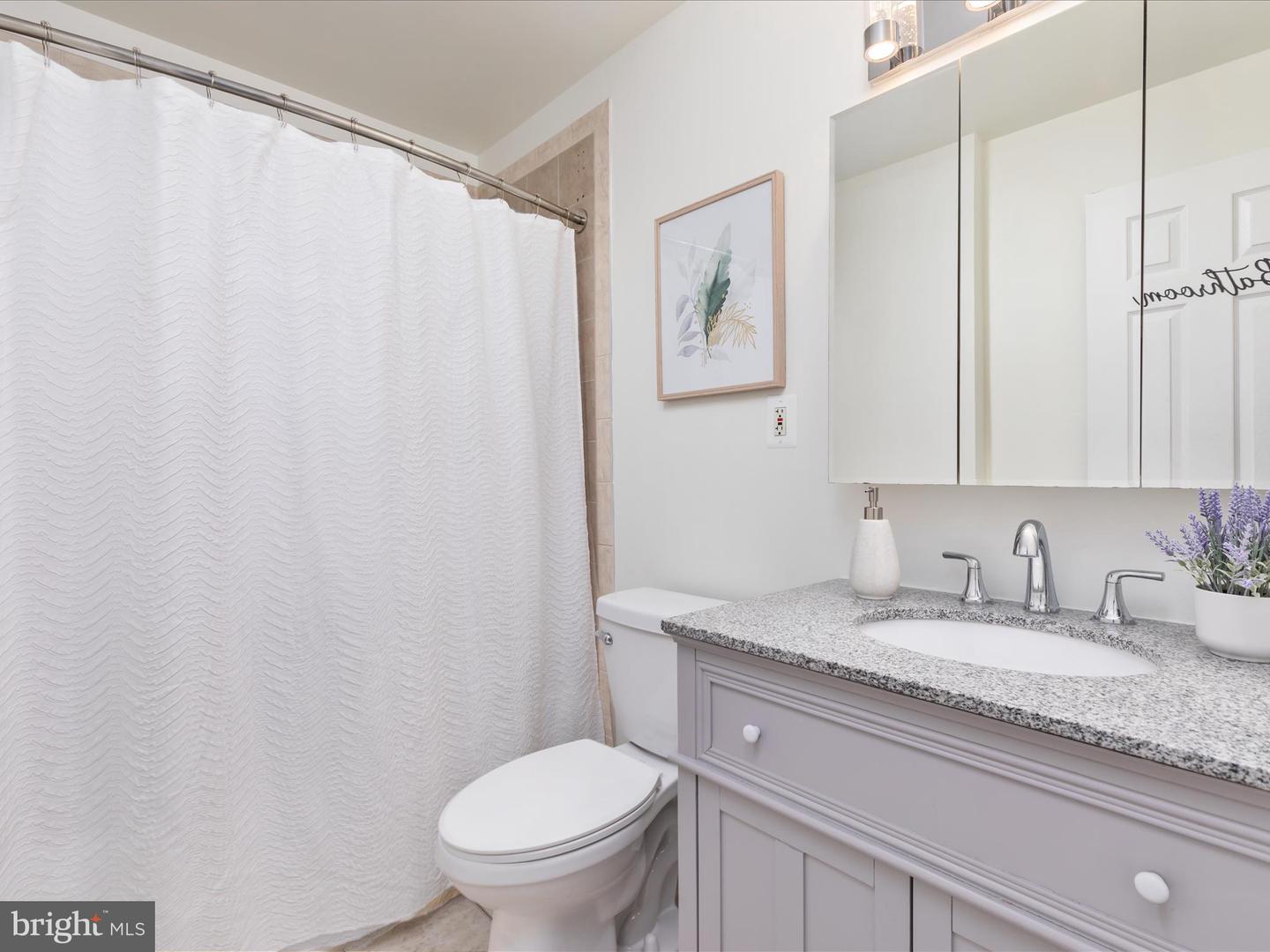 1067 N CHAMBLISS ST, ALEXANDRIA, Virginia 22312, 5 Bedrooms Bedrooms, ,3 BathroomsBathrooms,Residential,For sale,1067 N CHAMBLISS ST,VAAX2042566 MLS # VAAX2042566