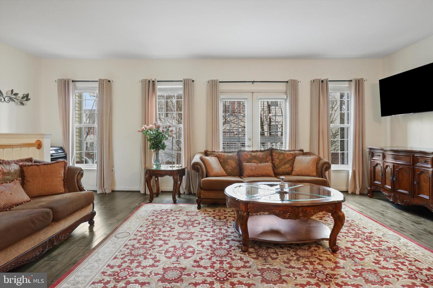 8065 NICOSH CIRCLE LN #55, FALLS CHURCH, Virginia 22042, 3 Bedrooms Bedrooms, ,3 BathroomsBathrooms,Residential,For sale,8065 NICOSH CIRCLE LN #55,VAFX2226400 MLS # VAFX2226400