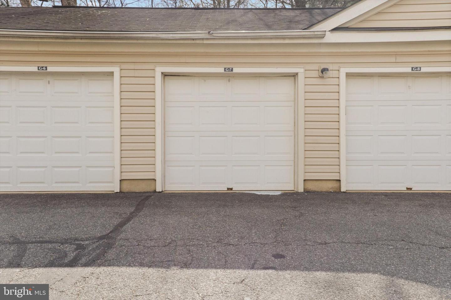 8065 NICOSH CIRCLE LN #55, FALLS CHURCH, Virginia 22042, 3 Bedrooms Bedrooms, ,3 BathroomsBathrooms,Residential,For sale,8065 NICOSH CIRCLE LN #55,VAFX2226400 MLS # VAFX2226400