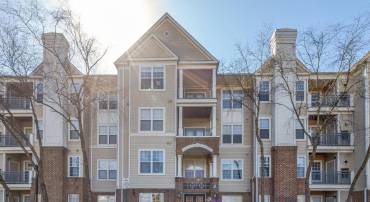 3021 NICOSH CIR #1303, FALLS CHURCH, Virginia 22042, 1 Bedroom Bedrooms, ,1 BathroomBathrooms,Residential,For sale,3021 NICOSH CIR #1303,VAFX2226730 MLS # VAFX2226730