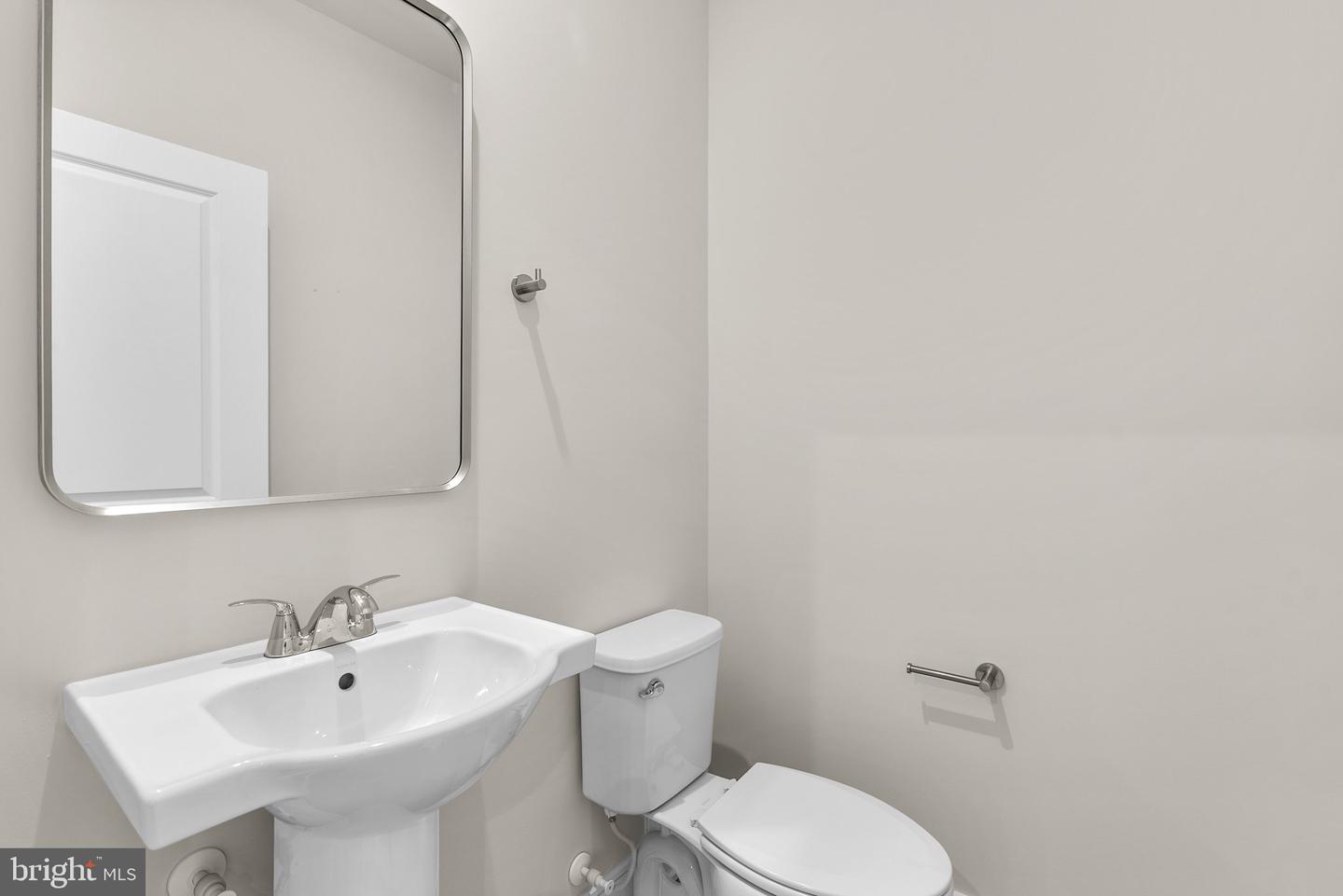 8677 ANDERSON AVE, MARSHALL, Virginia 20115, 3 Bedrooms Bedrooms, ,3 BathroomsBathrooms,Residential,For sale,8677 ANDERSON AVE,VAFQ2015762 MLS # VAFQ2015762