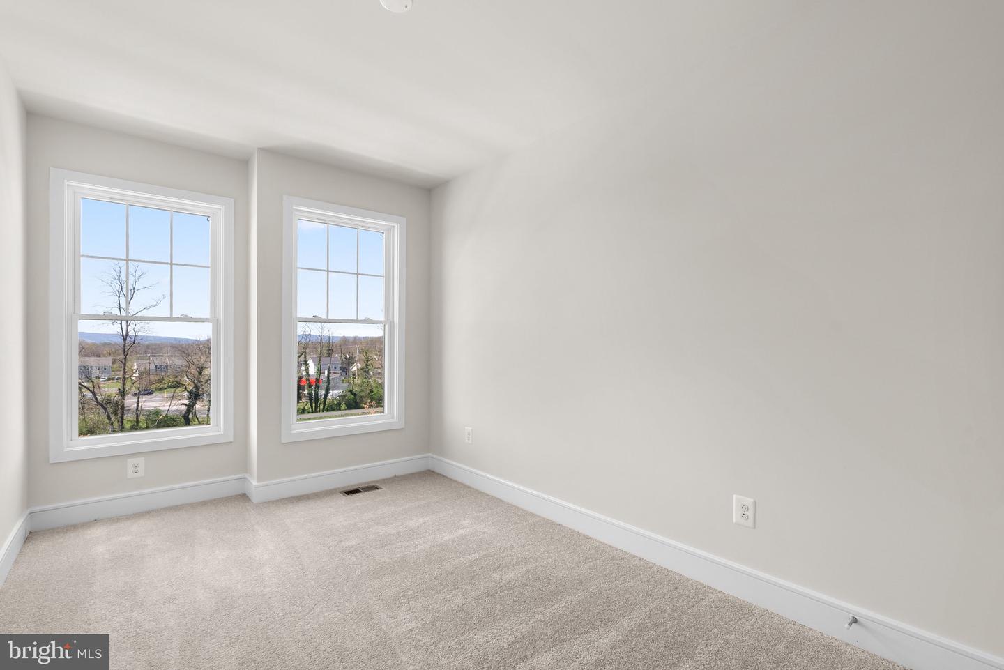 8677 ANDERSON AVE, MARSHALL, Virginia 20115, 3 Bedrooms Bedrooms, ,3 BathroomsBathrooms,Residential,For sale,8677 ANDERSON AVE,VAFQ2015762 MLS # VAFQ2015762