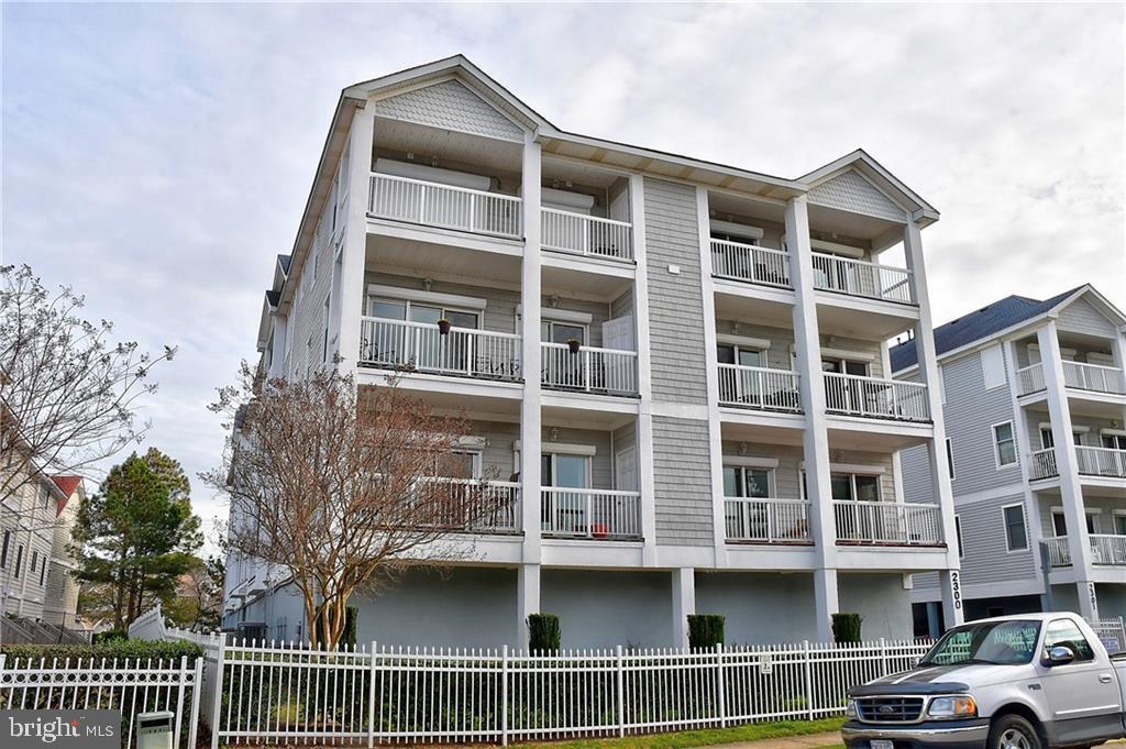 2300 PAGE HARBOR LANDING AVE #202, VIRGINIA BEACH, Virginia 23451, 3 Bedrooms Bedrooms, ,2 BathroomsBathrooms,Residential,For sale,2300 PAGE HARBOR LANDING AVE #202,VAVB2000560 MLS # VAVB2000560