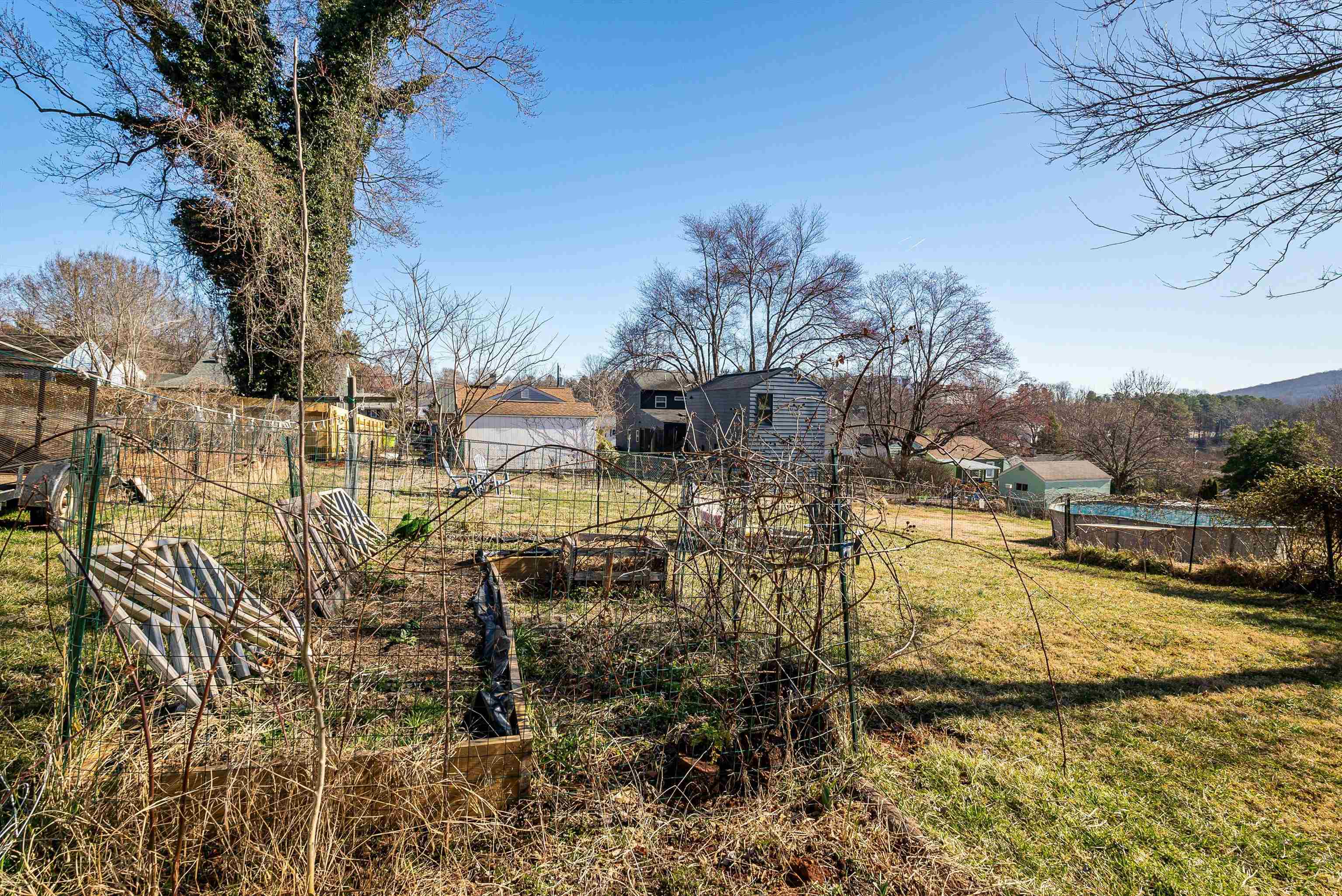 909 ROUGEMONT AVE, CHARLOTTESVILLE, Virginia 22902, 2 Bedrooms Bedrooms, ,1 BathroomBathrooms,Residential,Belmont Cottage,909 ROUGEMONT AVE,661849 MLS # 661849