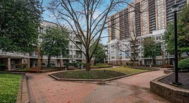 5575 SEMINARY RD #213, FALLS CHURCH, Virginia 22041, 2 Bedrooms Bedrooms, ,2 BathroomsBathrooms,Residential,For sale,5575 SEMINARY RD #213,VAFX2225514 MLS # VAFX2225514