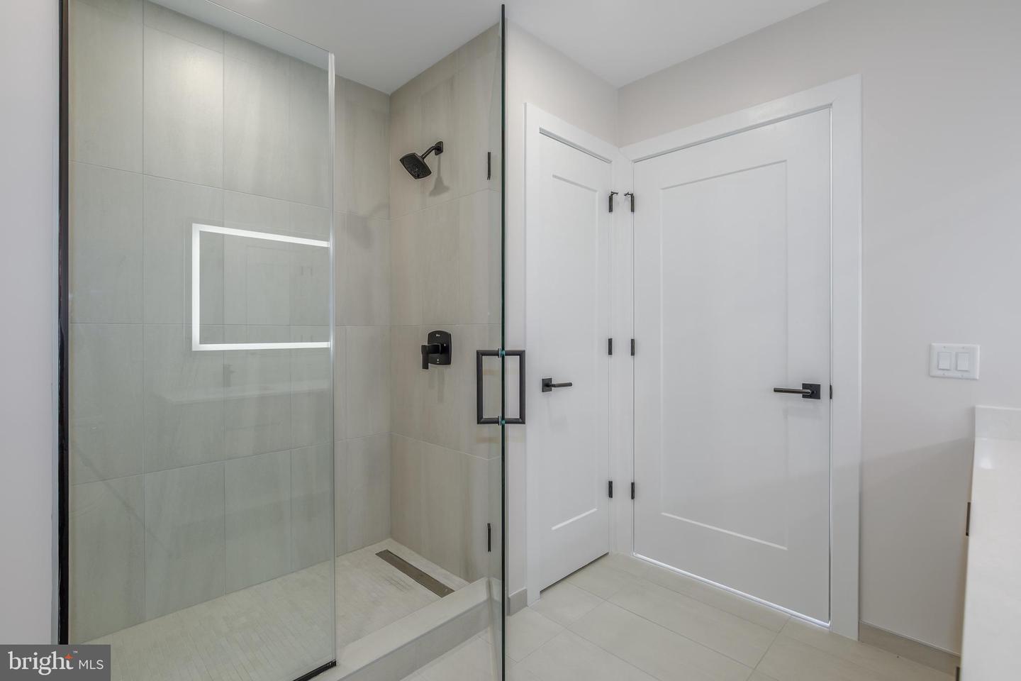 255 W. FALLS STATION BLVD #201, FALLS CHURCH, Virginia 22046, 3 Bedrooms Bedrooms, ,2 BathroomsBathrooms,Residential,For sale,255 W. FALLS STATION BLVD #201,VAFA2002794 MLS # VAFA2002794