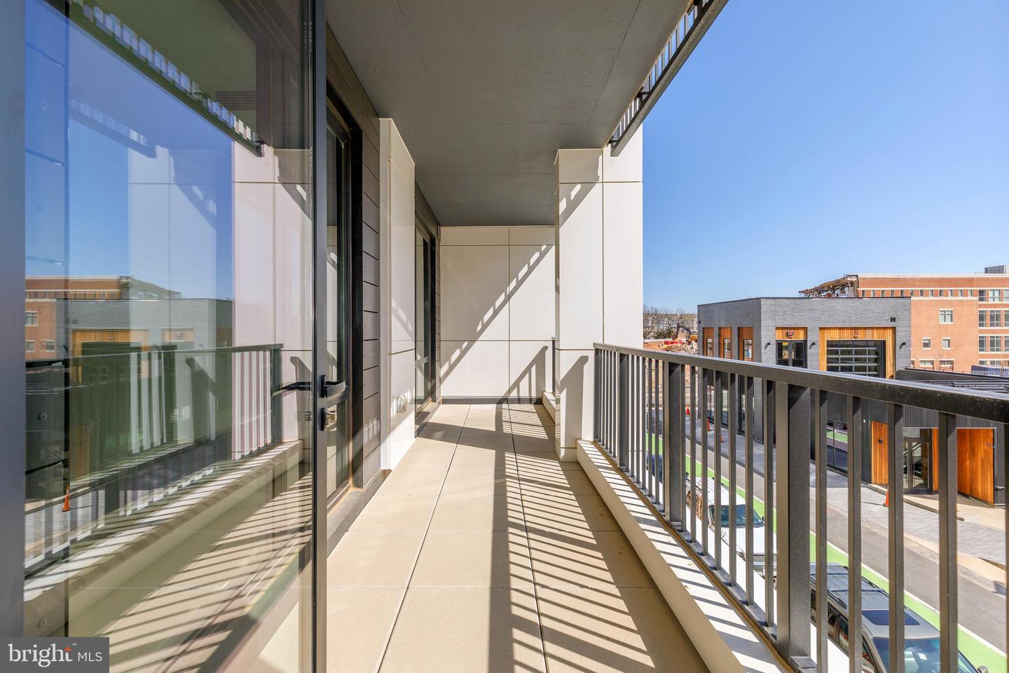 255 W. FALLS STATION BLVD #201, FALLS CHURCH, Virginia 22046, 3 Bedrooms Bedrooms, ,2 BathroomsBathrooms,Residential,For sale,255 W. FALLS STATION BLVD #201,VAFA2002794 MLS # VAFA2002794