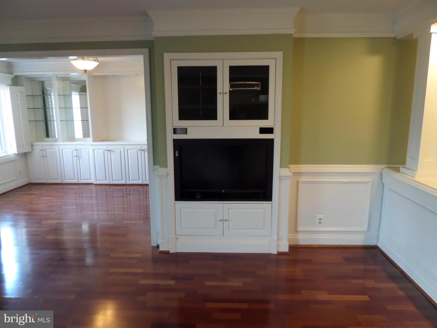 8380 GREENSBORO DR #210, MCLEAN, Virginia 22102, 2 Bedrooms Bedrooms, ,2 BathroomsBathrooms,Residential,For sale,8380 GREENSBORO DR #210,VAFX2226844 MLS # VAFX2226844