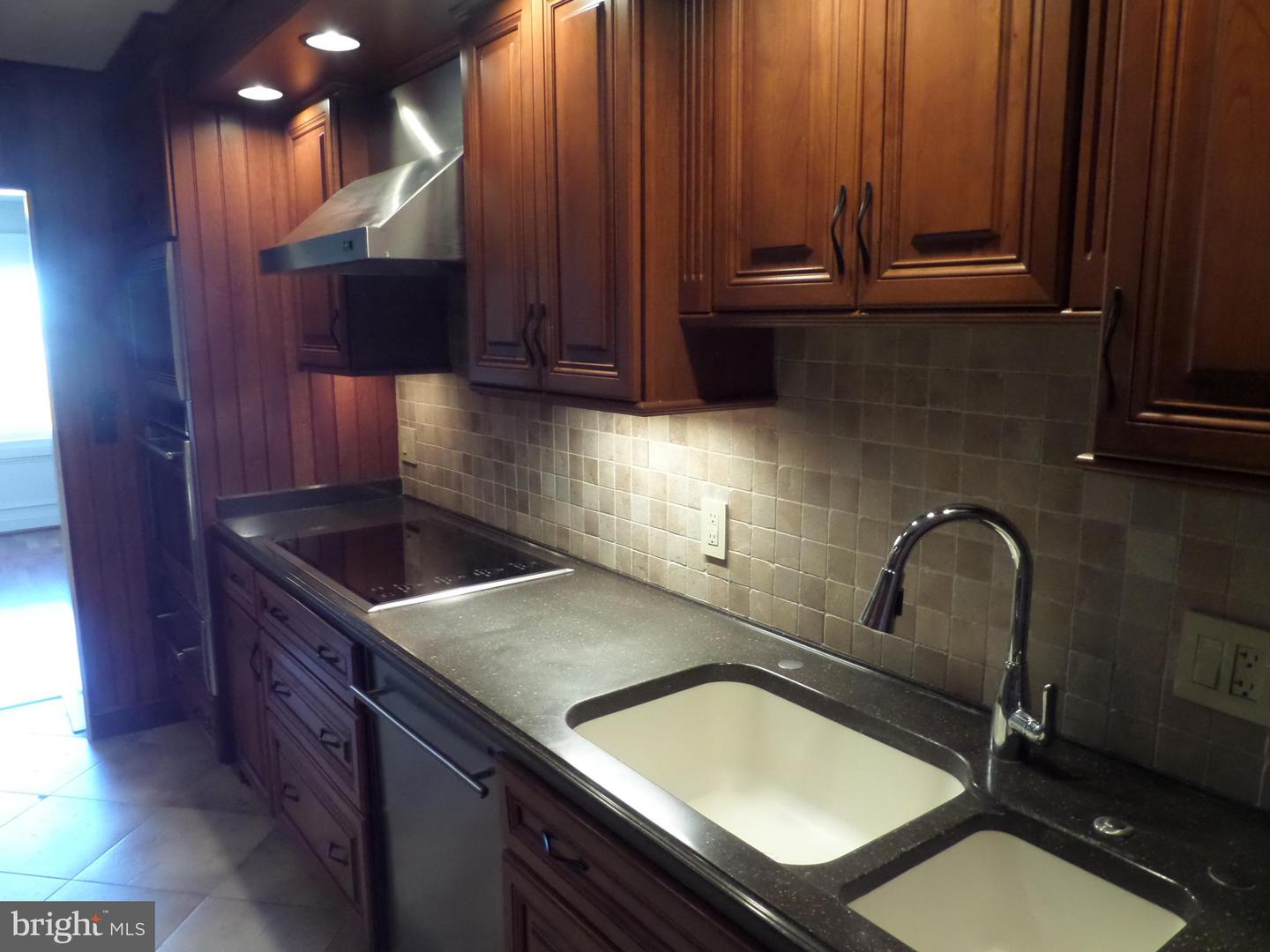 8380 GREENSBORO DR #210, MCLEAN, Virginia 22102, 2 Bedrooms Bedrooms, ,2 BathroomsBathrooms,Residential,For sale,8380 GREENSBORO DR #210,VAFX2226844 MLS # VAFX2226844