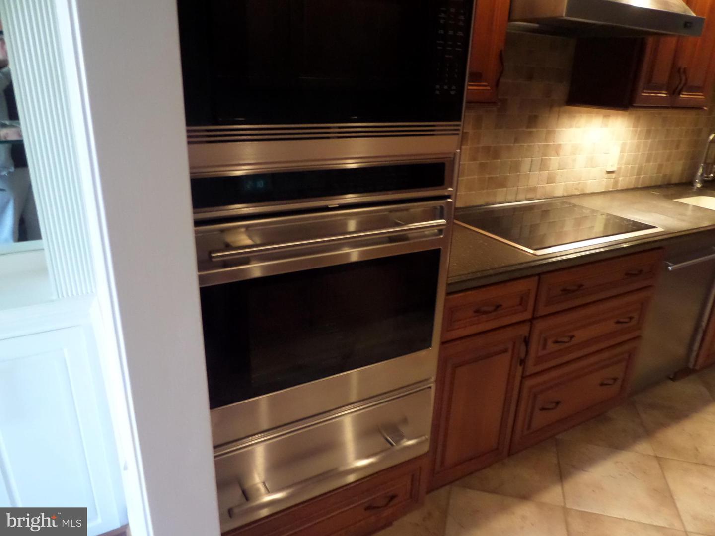 8380 GREENSBORO DR #210, MCLEAN, Virginia 22102, 2 Bedrooms Bedrooms, ,2 BathroomsBathrooms,Residential,For sale,8380 GREENSBORO DR #210,VAFX2226844 MLS # VAFX2226844