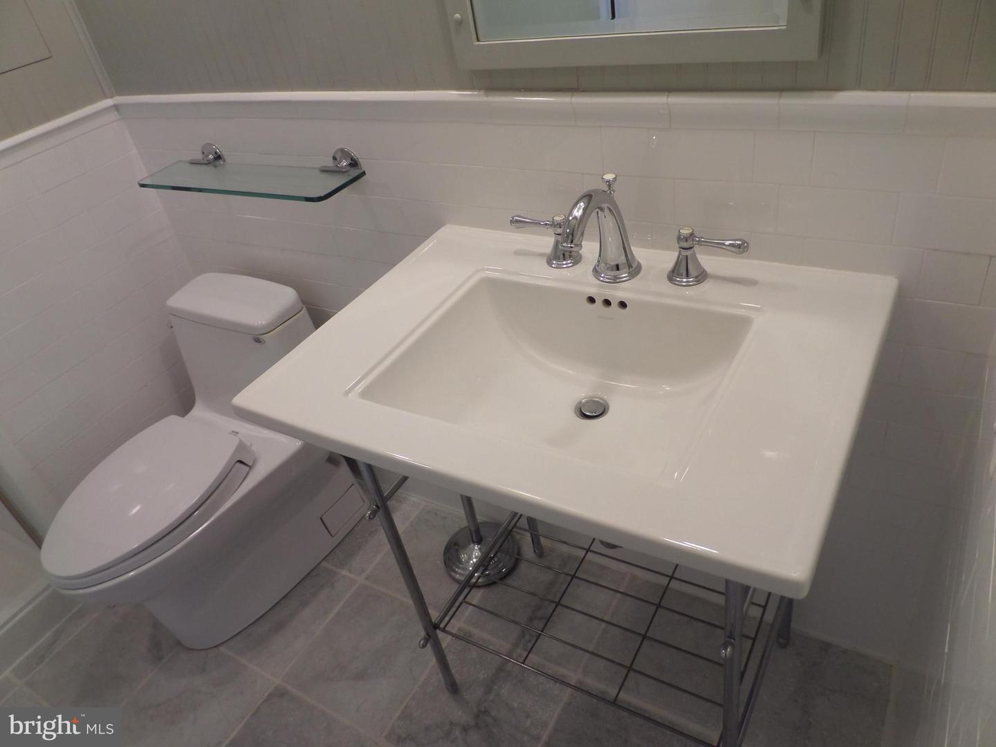 8380 GREENSBORO DR #210, MCLEAN, Virginia 22102, 2 Bedrooms Bedrooms, ,2 BathroomsBathrooms,Residential,For sale,8380 GREENSBORO DR #210,VAFX2226844 MLS # VAFX2226844