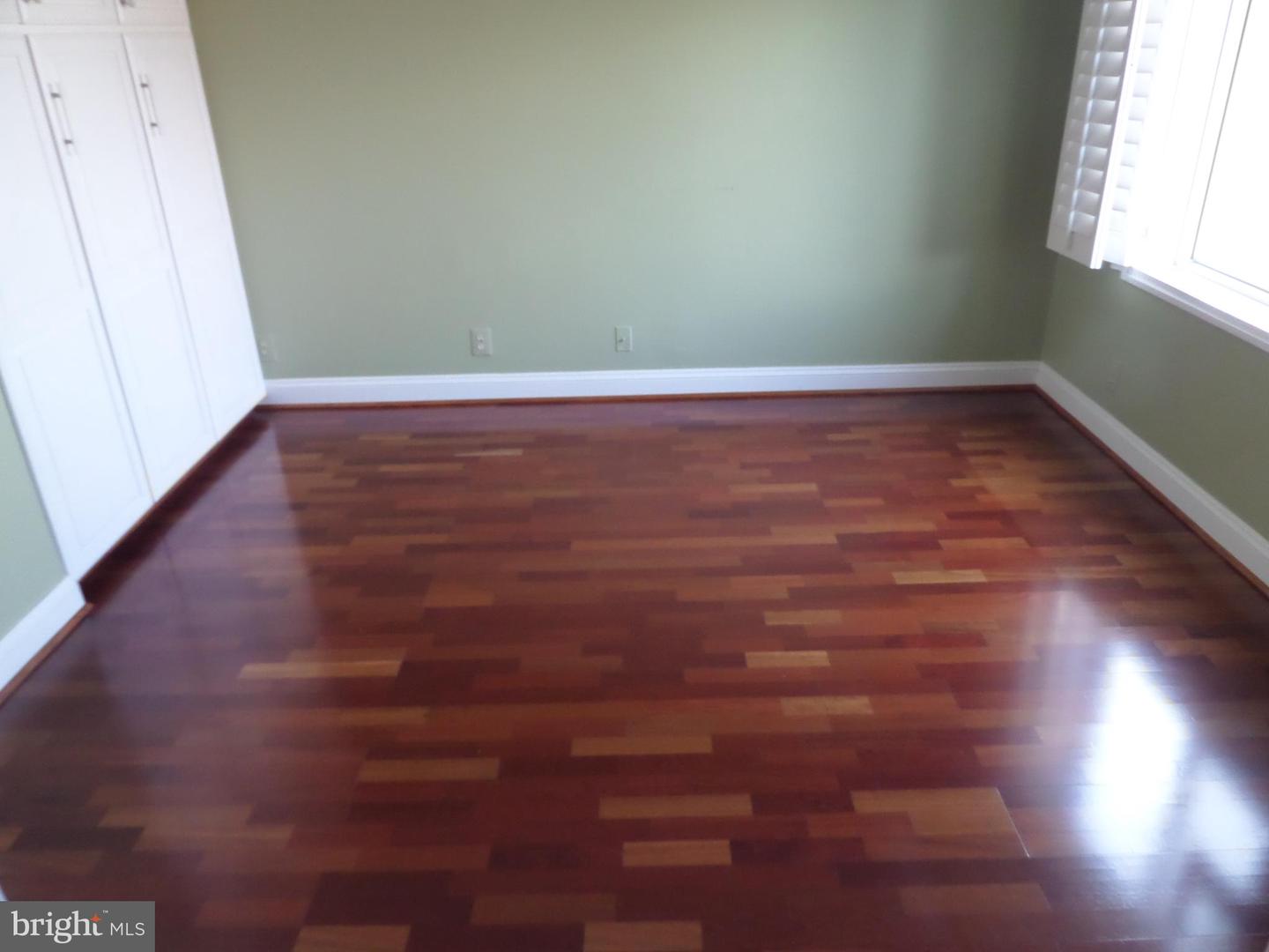 8380 GREENSBORO DR #210, MCLEAN, Virginia 22102, 2 Bedrooms Bedrooms, ,2 BathroomsBathrooms,Residential,For sale,8380 GREENSBORO DR #210,VAFX2226844 MLS # VAFX2226844