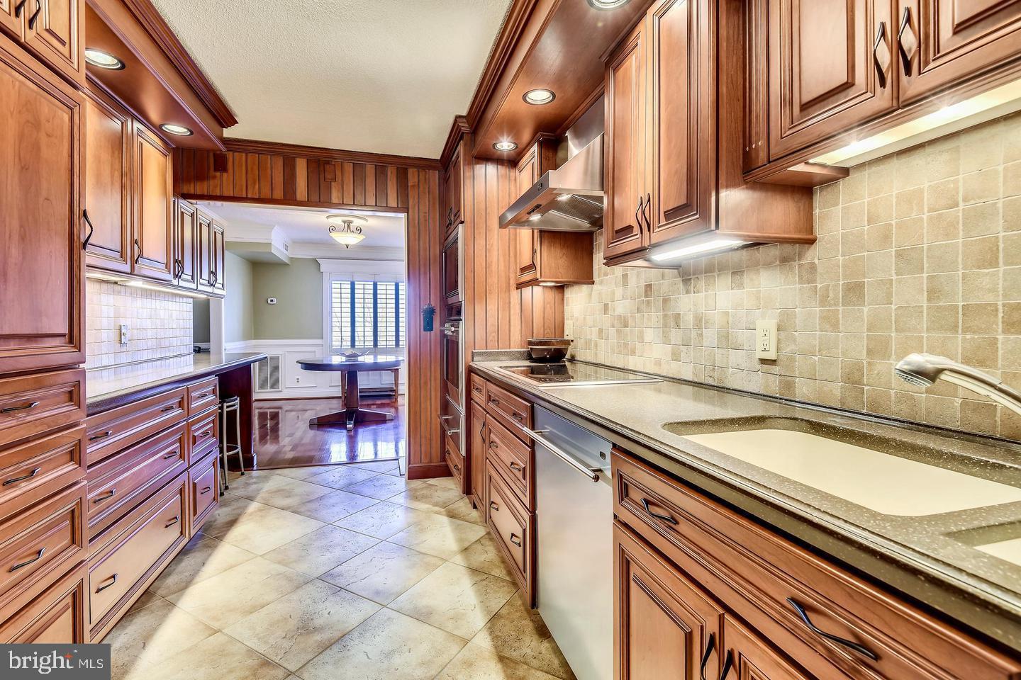 8380 GREENSBORO DR #210, MCLEAN, Virginia 22102, 2 Bedrooms Bedrooms, ,2 BathroomsBathrooms,Residential,For sale,8380 GREENSBORO DR #210,VAFX2226844 MLS # VAFX2226844