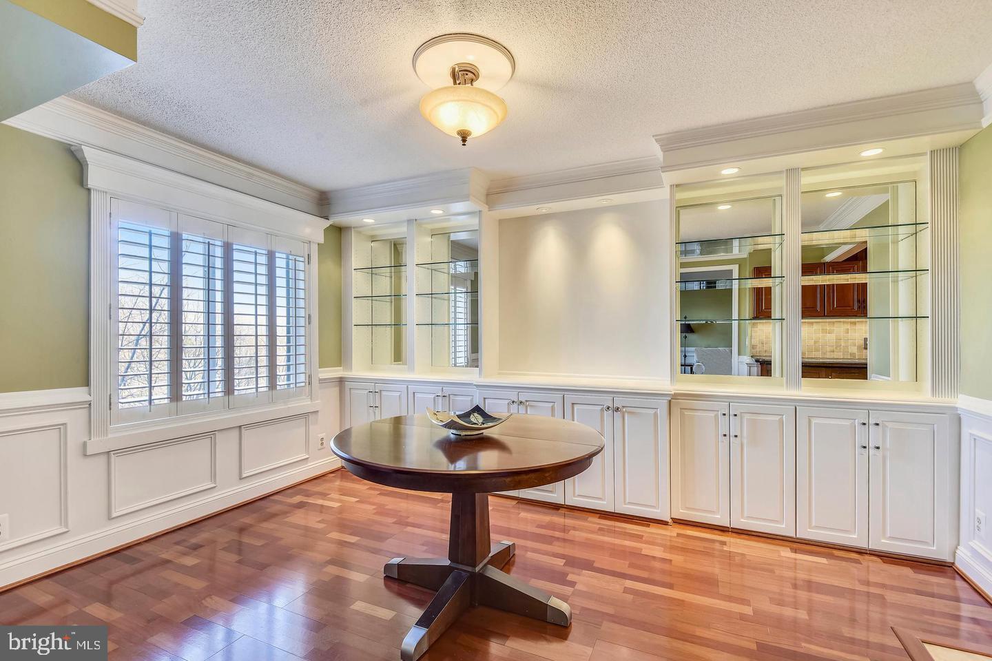 8380 GREENSBORO DR #210, MCLEAN, Virginia 22102, 2 Bedrooms Bedrooms, ,2 BathroomsBathrooms,Residential,For sale,8380 GREENSBORO DR #210,VAFX2226844 MLS # VAFX2226844