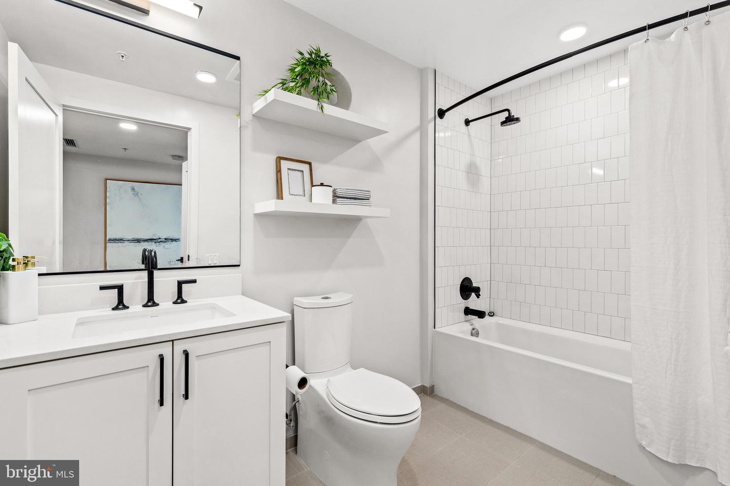 1211 VAN ST SE #718, WASHINGTON, District Of Columbia 20003, 2 Bedrooms Bedrooms, ,2 BathroomsBathrooms,Residential,For sale,1211 VAN ST SE #718,DCDC2189538 MLS # DCDC2189538