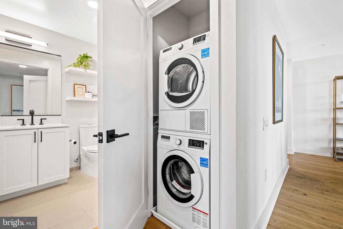 1211 VAN ST SE #718, WASHINGTON, District Of Columbia 20003, 2 Bedrooms Bedrooms, ,2 BathroomsBathrooms,Residential,For sale,1211 VAN ST SE #718,DCDC2189538 MLS # DCDC2189538