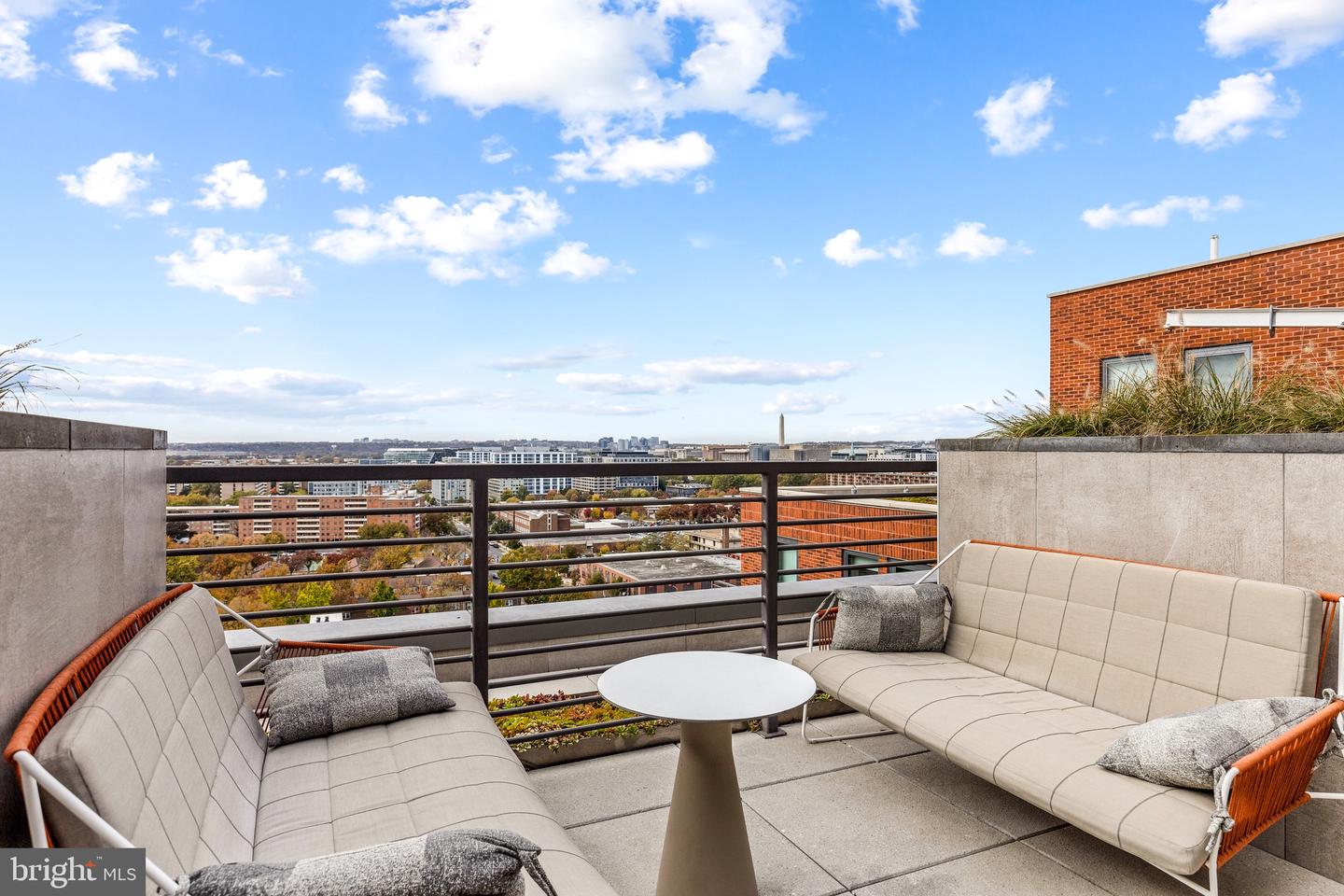 1211 VAN ST SE #718, WASHINGTON, District Of Columbia 20003, 2 Bedrooms Bedrooms, ,2 BathroomsBathrooms,Residential,For sale,1211 VAN ST SE #718,DCDC2189538 MLS # DCDC2189538