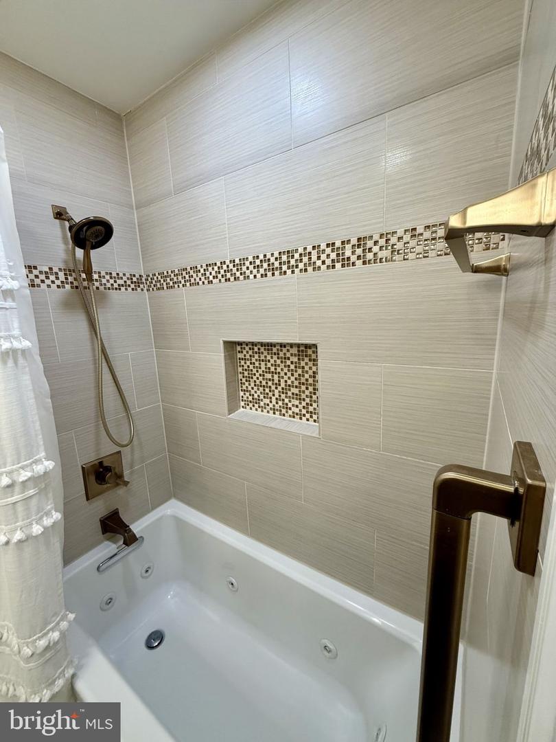 5322 STONINGTON DR, FAIRFAX, Virginia 22032, 4 Bedrooms Bedrooms, ,2 BathroomsBathrooms,Residential,For sale,5322 STONINGTON DR,VAFX2226834 MLS # VAFX2226834