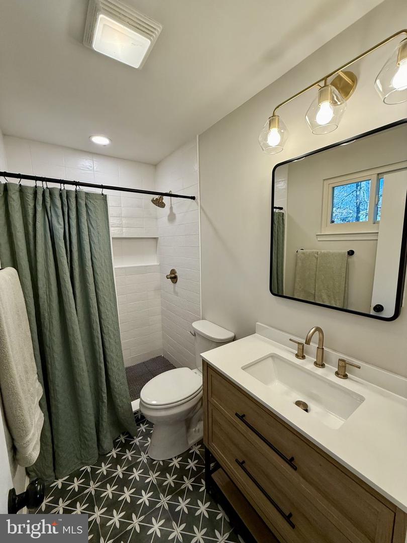 5322 STONINGTON DR, FAIRFAX, Virginia 22032, 4 Bedrooms Bedrooms, ,2 BathroomsBathrooms,Residential,For sale,5322 STONINGTON DR,VAFX2226834 MLS # VAFX2226834