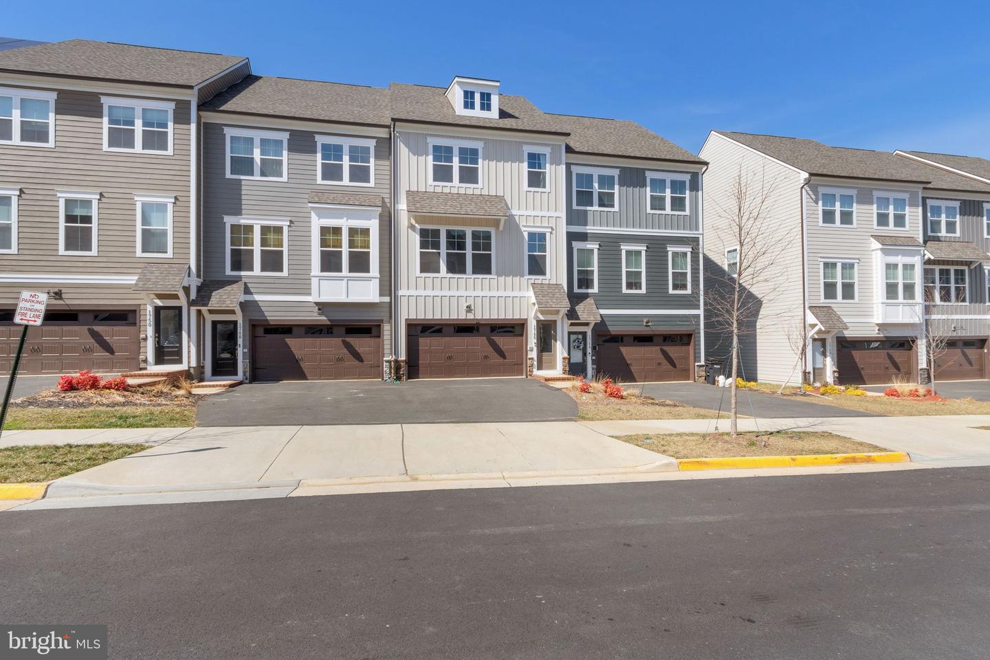1746 BLUE SPRUCE ST, DUMFRIES, Virginia 22026, 3 Bedrooms Bedrooms, ,3 BathroomsBathrooms,Residential,For sale,1746 BLUE SPRUCE ST,VAPW2089442 MLS # VAPW2089442