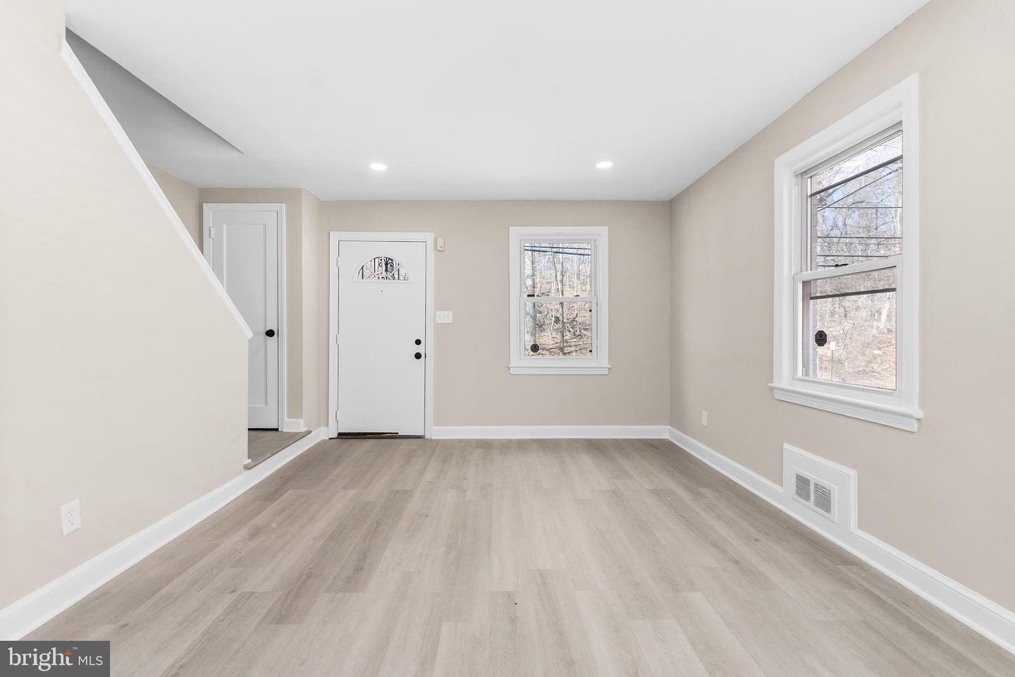 2411 SAVANNAH ST SE, WASHINGTON, District Of Columbia 20020, 3 Bedrooms Bedrooms, ,2 BathroomsBathrooms,Residential,For sale,2411 SAVANNAH ST SE,DCDC2189656 MLS # DCDC2189656