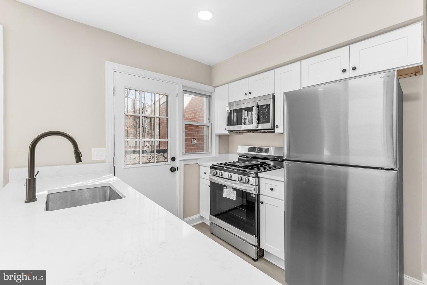 2411 SAVANNAH ST SE, WASHINGTON, District Of Columbia 20020, 3 Bedrooms Bedrooms, ,2 BathroomsBathrooms,Residential,For sale,2411 SAVANNAH ST SE,DCDC2189656 MLS # DCDC2189656