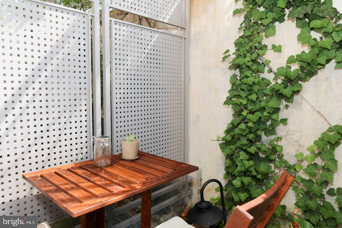 1300 N ST NW #6, WASHINGTON, District Of Columbia 20005, 1 Bedroom Bedrooms, ,1 BathroomBathrooms,Residential,For sale,1300 N ST NW #6,DCDC2189730 MLS # DCDC2189730