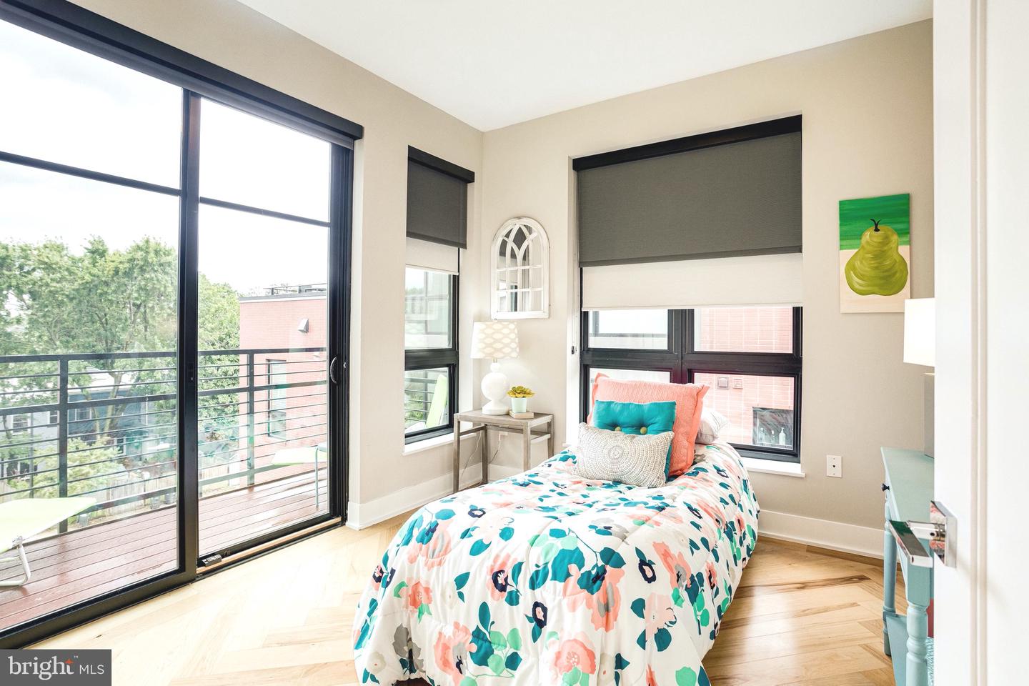 1345 K ST SE #406, WASHINGTON, District Of Columbia 20003, 2 Bedrooms Bedrooms, ,1 BathroomBathrooms,Residential,For sale,1345 K ST SE #406,DCDC2189762 MLS # DCDC2189762