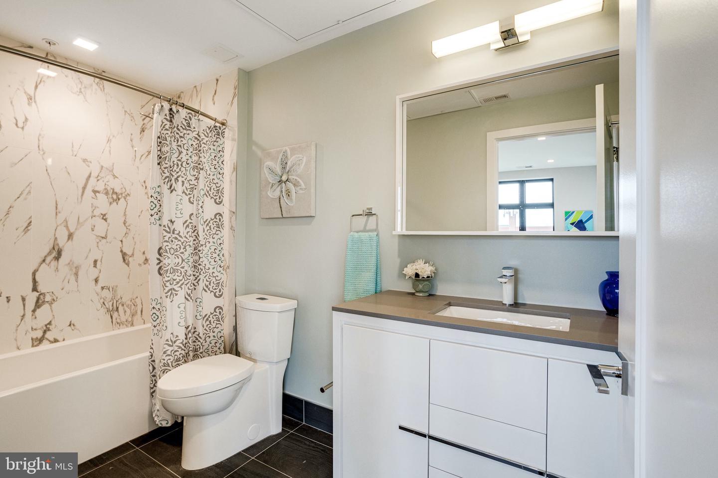 1345 K ST SE #406, WASHINGTON, District Of Columbia 20003, 2 Bedrooms Bedrooms, ,1 BathroomBathrooms,Residential,For sale,1345 K ST SE #406,DCDC2189762 MLS # DCDC2189762