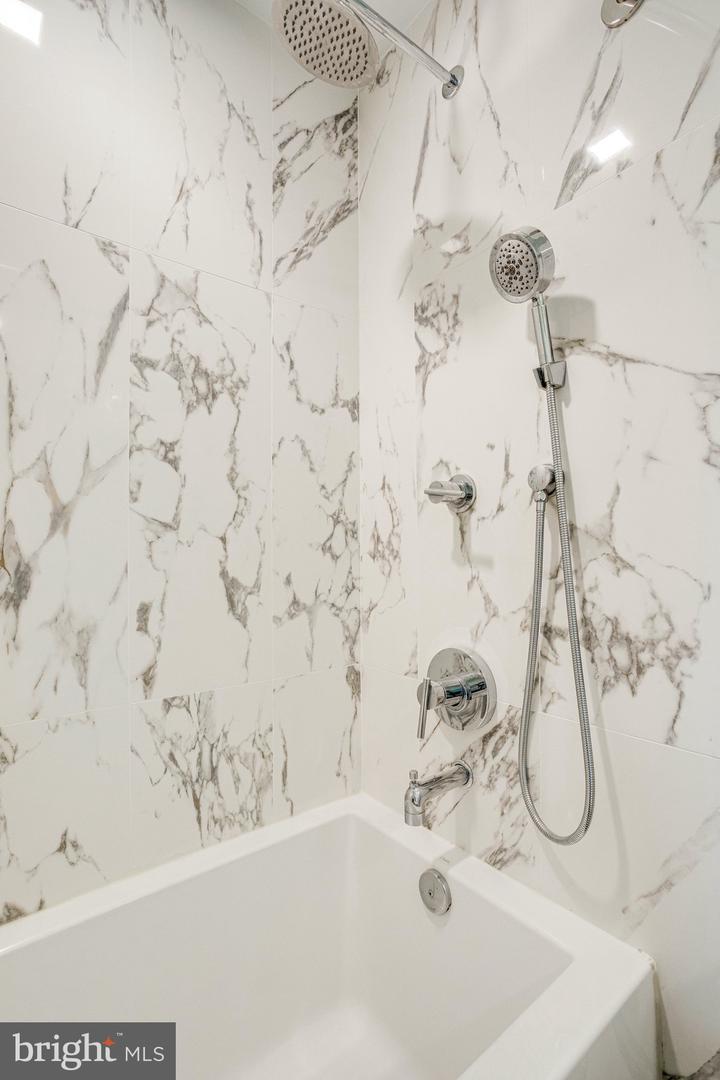 1345 K ST SE #406, WASHINGTON, District Of Columbia 20003, 2 Bedrooms Bedrooms, ,1 BathroomBathrooms,Residential,For sale,1345 K ST SE #406,DCDC2189762 MLS # DCDC2189762