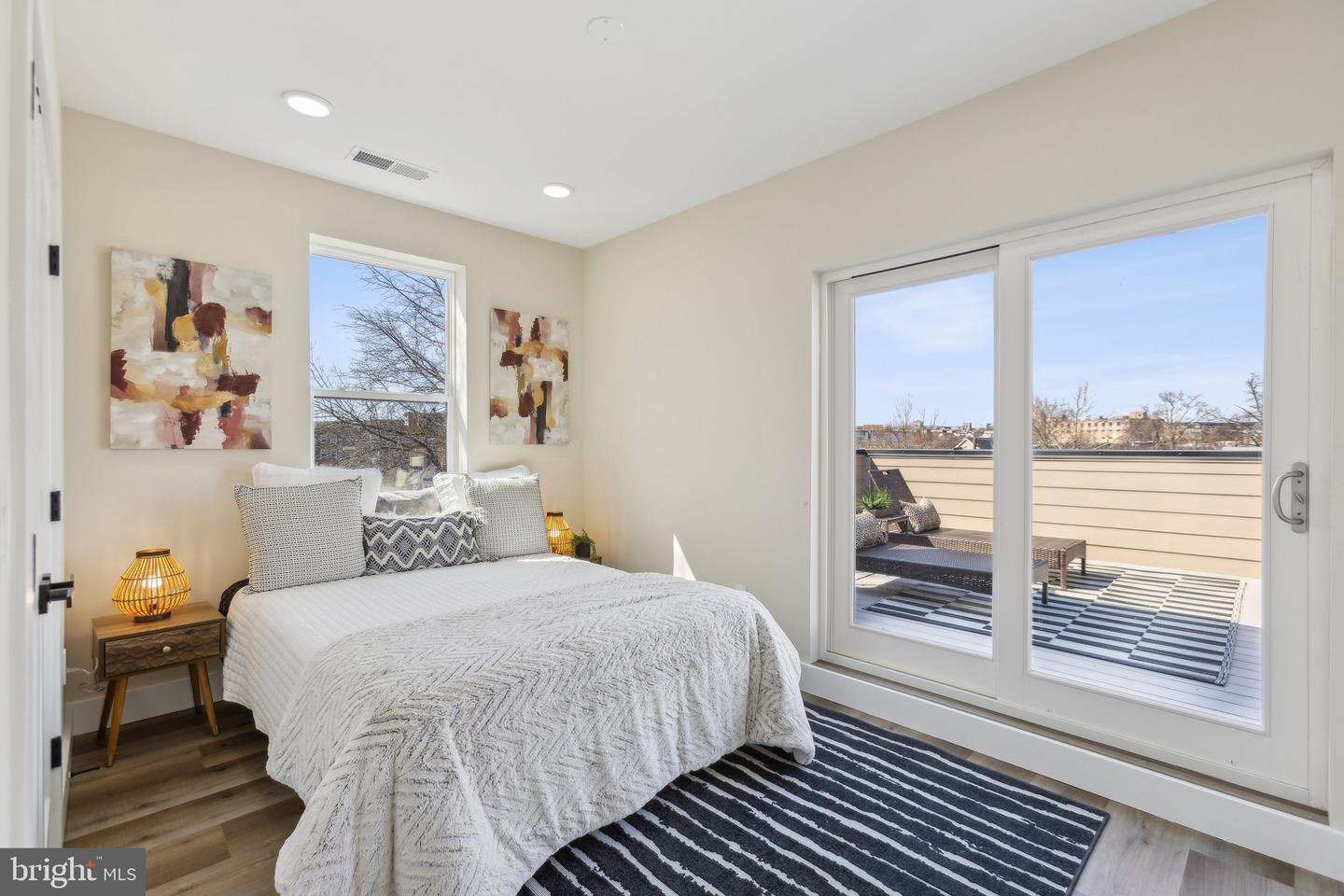 1016 RHODE ISLAND AVE NE #7, WASHINGTON, District Of Columbia 20018, 2 Bedrooms Bedrooms, ,1 BathroomBathrooms,Residential,For sale,1016 RHODE ISLAND AVE NE #7,DCDC2189808 MLS # DCDC2189808