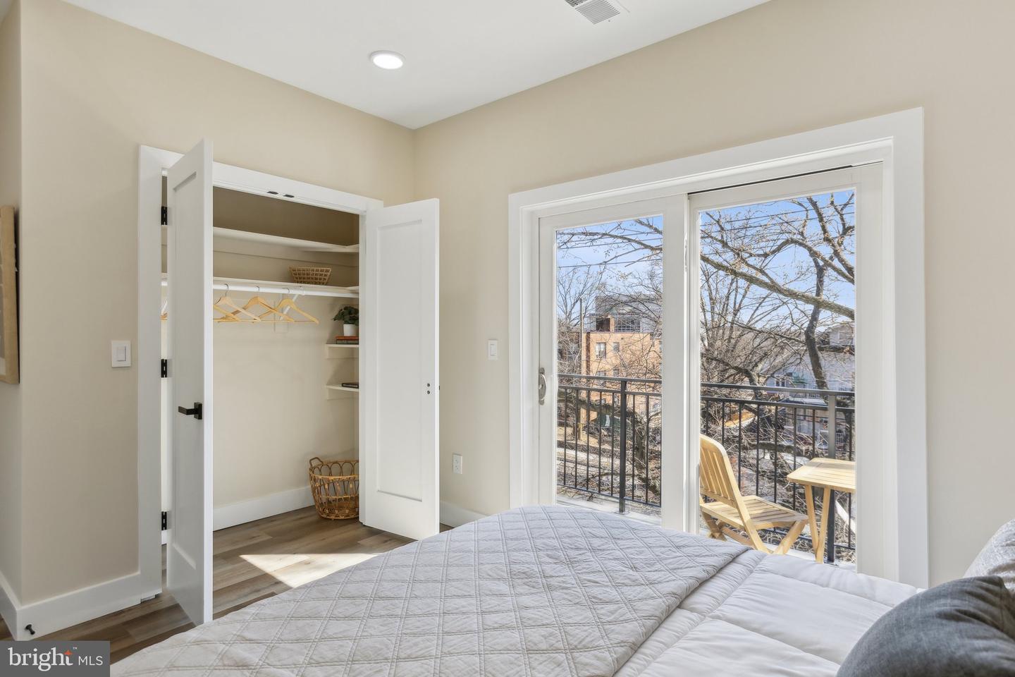 1016 RHODE ISLAND AVE NE #7, WASHINGTON, District Of Columbia 20018, 2 Bedrooms Bedrooms, ,1 BathroomBathrooms,Residential,For sale,1016 RHODE ISLAND AVE NE #7,DCDC2189808 MLS # DCDC2189808