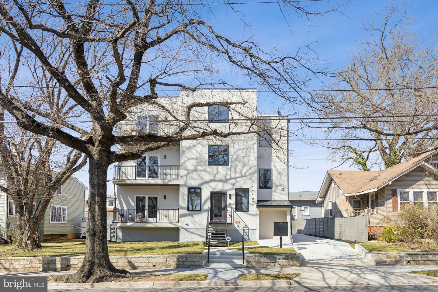 1016 RHODE ISLAND AVE NE #6, WASHINGTON, District Of Columbia 20018, 1 Bedroom Bedrooms, ,1 BathroomBathrooms,Residential,For sale,1016 RHODE ISLAND AVE NE #6,DCDC2189812 MLS # DCDC2189812