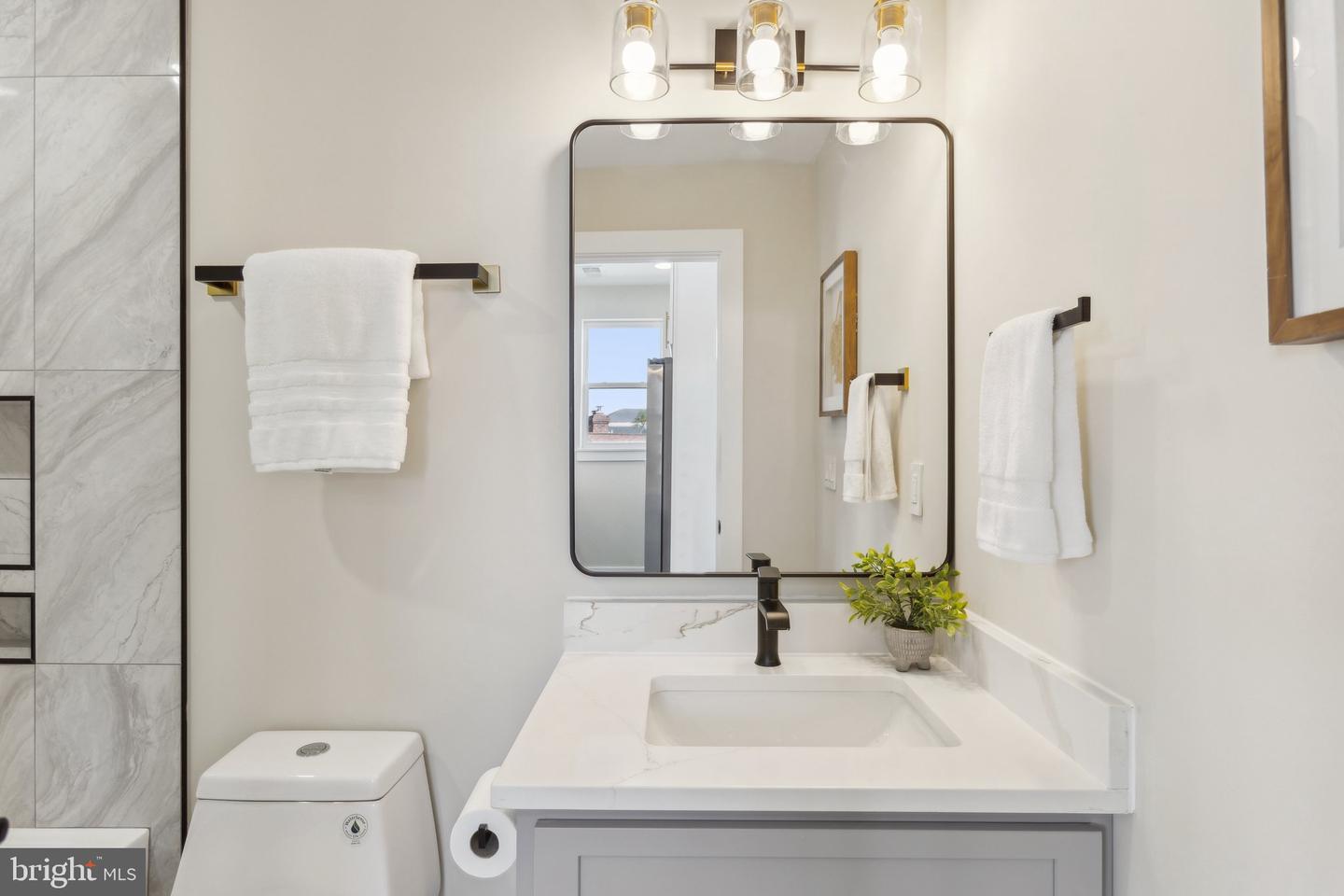 1016 RHODE ISLAND AVE NE #6, WASHINGTON, District Of Columbia 20018, 1 Bedroom Bedrooms, ,1 BathroomBathrooms,Residential,For sale,1016 RHODE ISLAND AVE NE #6,DCDC2189812 MLS # DCDC2189812