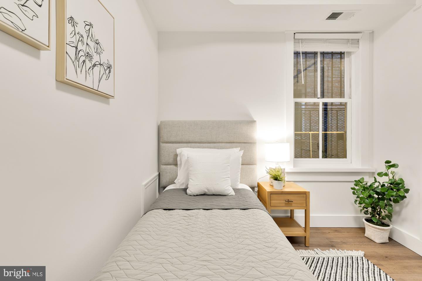 512 U ST NW #3, WASHINGTON, District Of Columbia 20001, 2 Bedrooms Bedrooms, ,1 BathroomBathrooms,Residential,For sale,512 U ST NW #3,DCDC2189856 MLS # DCDC2189856