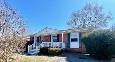 616 ARCH AVE, WAYNESBORO, Virginia 22980, 3 Bedrooms Bedrooms, ,1 BathroomBathrooms,Residential,For sale,616 ARCH AVE,661854 MLS # 661854