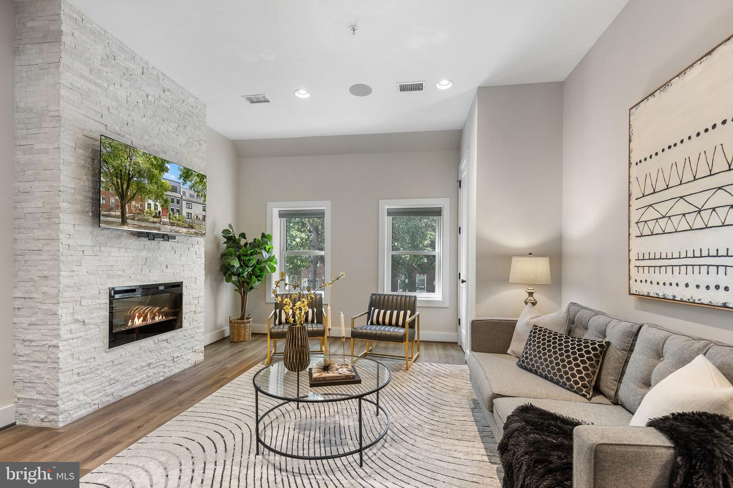 1417 STAPLES ST NE #201, WASHINGTON, District Of Columbia 20002, 2 Bedrooms Bedrooms, ,2 BathroomsBathrooms,Residential,For sale,1417 STAPLES ST NE #201,DCDC2189860 MLS # DCDC2189860