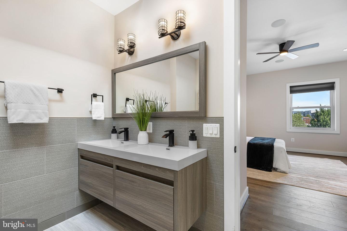 1417 STAPLES ST NE #201, WASHINGTON, District Of Columbia 20002, 2 Bedrooms Bedrooms, ,2 BathroomsBathrooms,Residential,For sale,1417 STAPLES ST NE #201,DCDC2189860 MLS # DCDC2189860