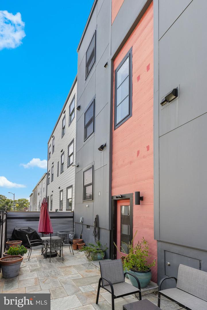 1417 STAPLES ST NE #201, WASHINGTON, District Of Columbia 20002, 2 Bedrooms Bedrooms, ,2 BathroomsBathrooms,Residential,For sale,1417 STAPLES ST NE #201,DCDC2189860 MLS # DCDC2189860