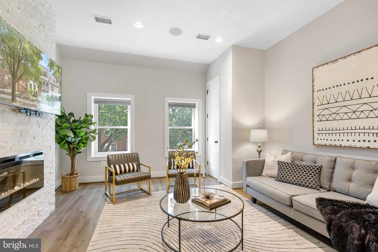 1417 STAPLES ST NE #201, WASHINGTON, District Of Columbia 20002, 2 Bedrooms Bedrooms, ,2 BathroomsBathrooms,Residential,For sale,1417 STAPLES ST NE #201,DCDC2189860 MLS # DCDC2189860
