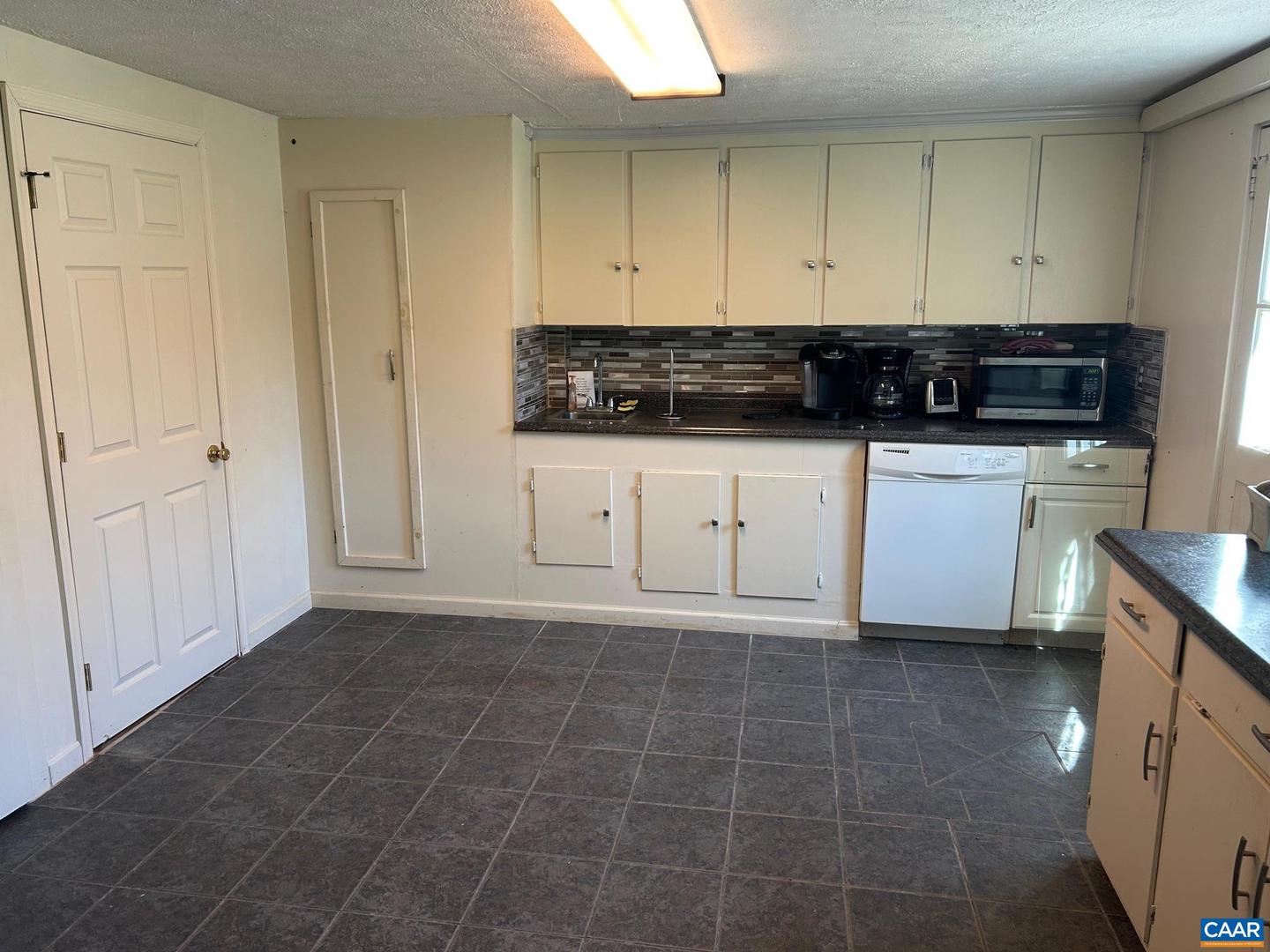 4345 SPOTSWOOD TRL, STANARDSVILLE, Virginia 22973, 3 Bedrooms Bedrooms, ,2 BathroomsBathrooms,Residential,For sale,4345 SPOTSWOOD TRL,661861 MLS # 661861