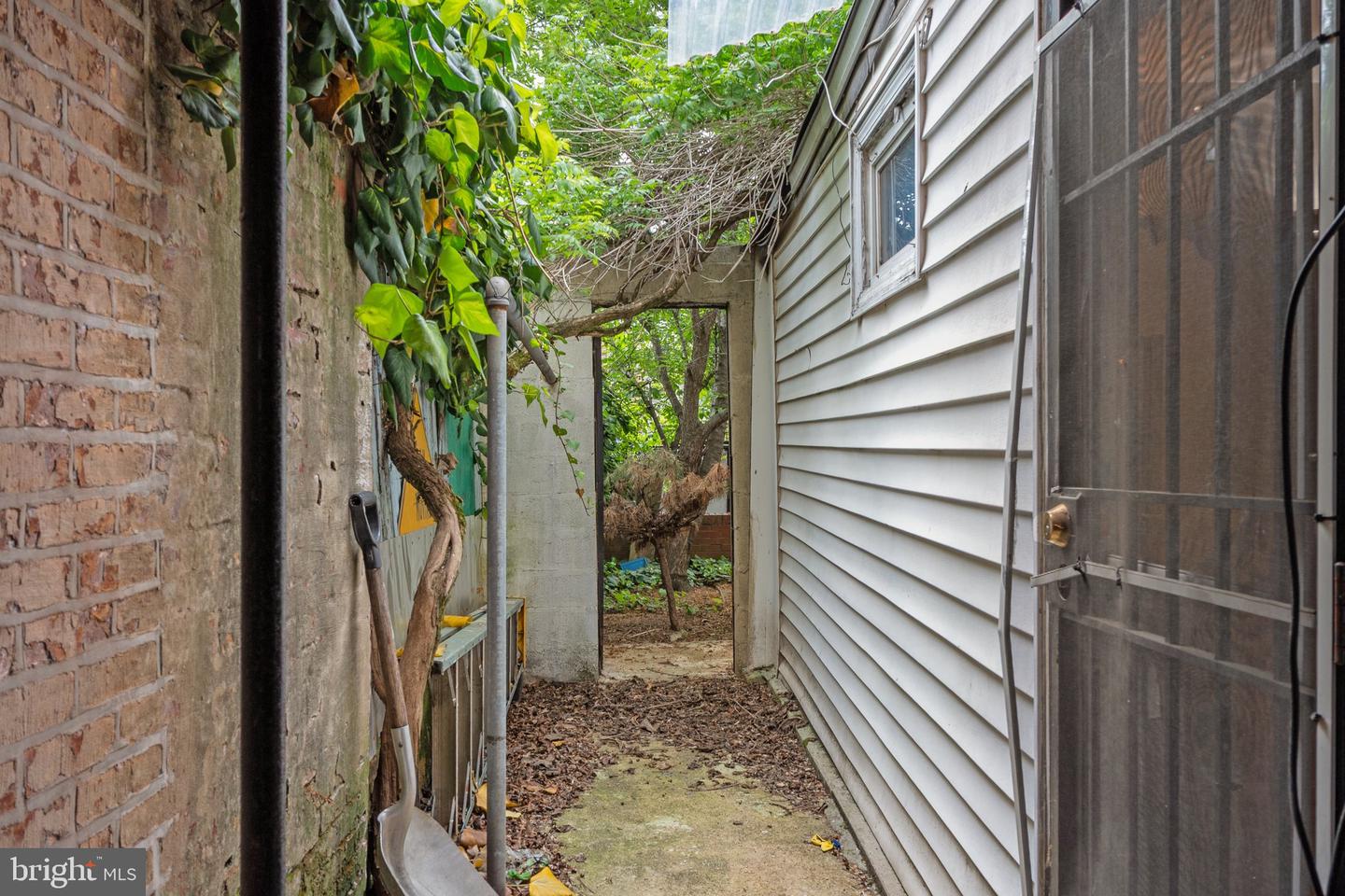1524 6TH ST NW, WASHINGTON, District Of Columbia 20001, 5 Bedrooms Bedrooms, ,4 BathroomsBathrooms,Residential,For sale,1524 6TH ST NW,DCDC2163468 MLS # DCDC2163468