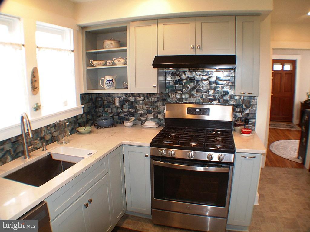 129 E MONMOUTH ST, WINCHESTER, Virginia 22601, 3 Bedrooms Bedrooms, ,1 BathroomBathrooms,Residential,For sale,129 E MONMOUTH ST,VAWI2006766 MLS # VAWI2006766