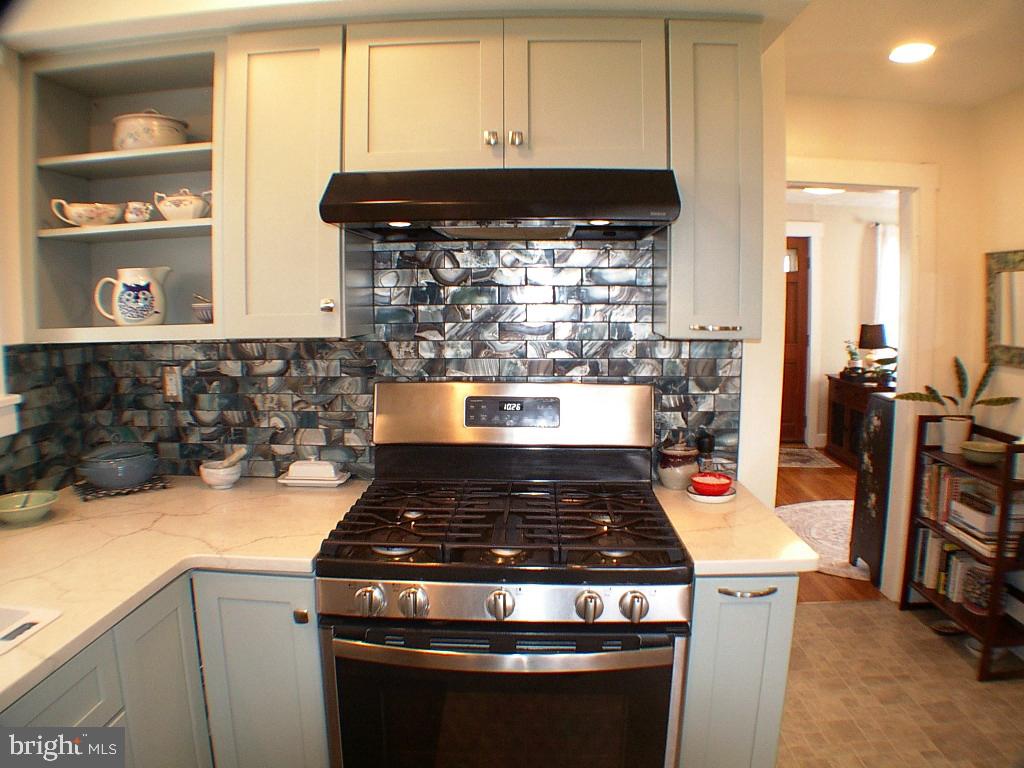 129 E MONMOUTH ST, WINCHESTER, Virginia 22601, 3 Bedrooms Bedrooms, ,1 BathroomBathrooms,Residential,For sale,129 E MONMOUTH ST,VAWI2006766 MLS # VAWI2006766