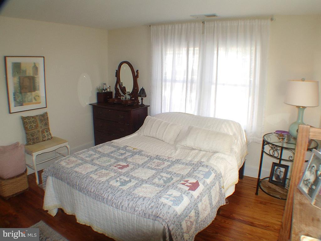 129 E MONMOUTH ST, WINCHESTER, Virginia 22601, 3 Bedrooms Bedrooms, ,1 BathroomBathrooms,Residential,For sale,129 E MONMOUTH ST,VAWI2006766 MLS # VAWI2006766